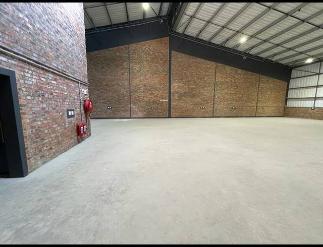 877M² WAREHOUSE TO LET IN RIVERSANDS
